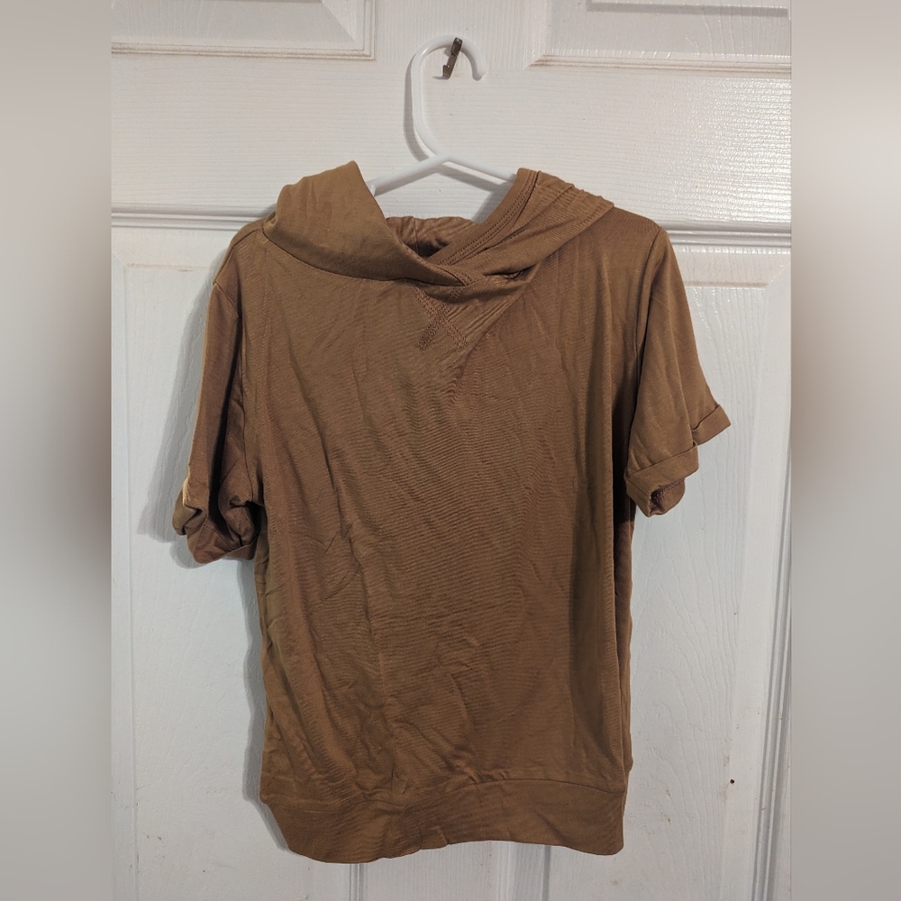 KQ t-shirt hoodie